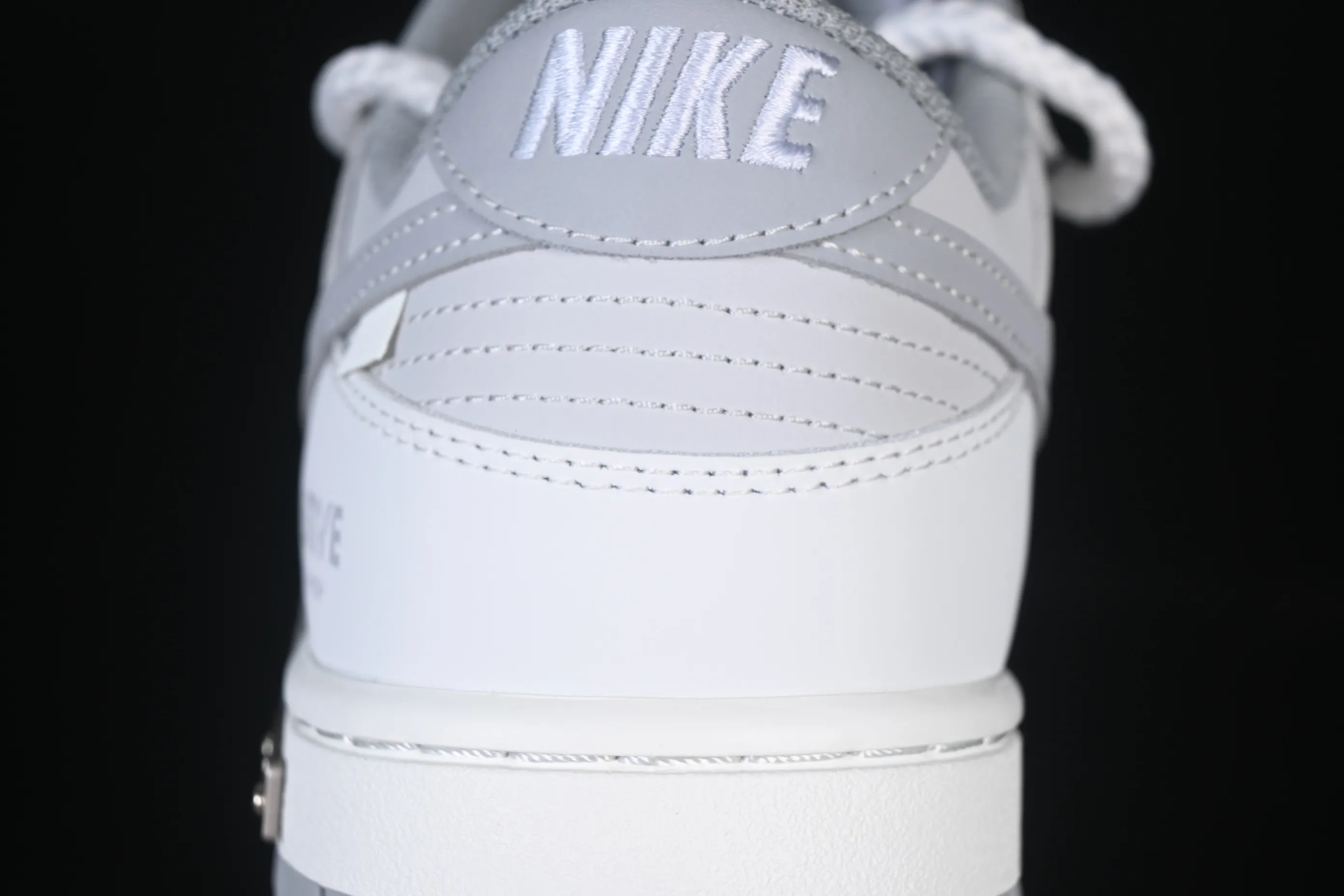 All categories Nk SB Dunk Series Nk SB Dunk Low High-end customized low-top sneakers Nike SB Dunk Low "Just Do It" Anniversary high-end customized low-top casual sneakers WG0508-040